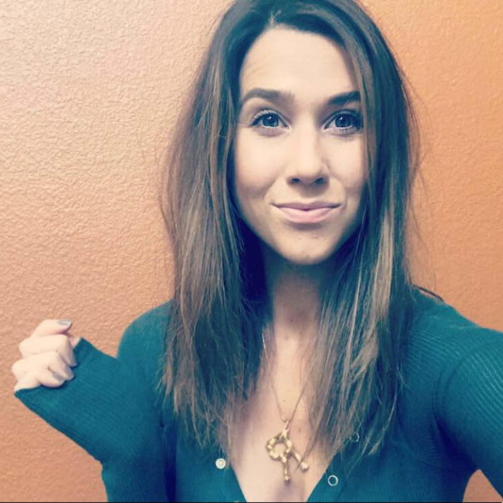 Meet your Posher, Rebekah
